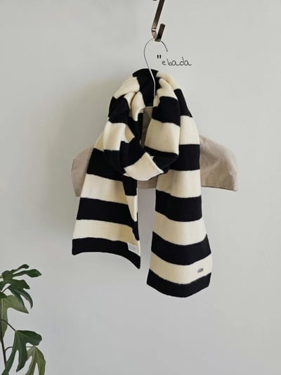 正韓EBA學生情侶風撞色圍巾 ( 5.3%羊毛 )4